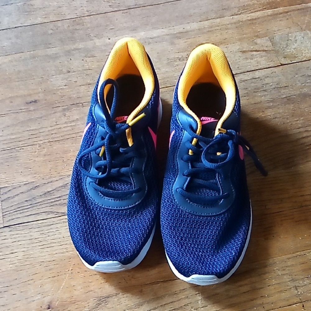 Nike Tanjun Midnight Navy/Hyper Pink Shoes